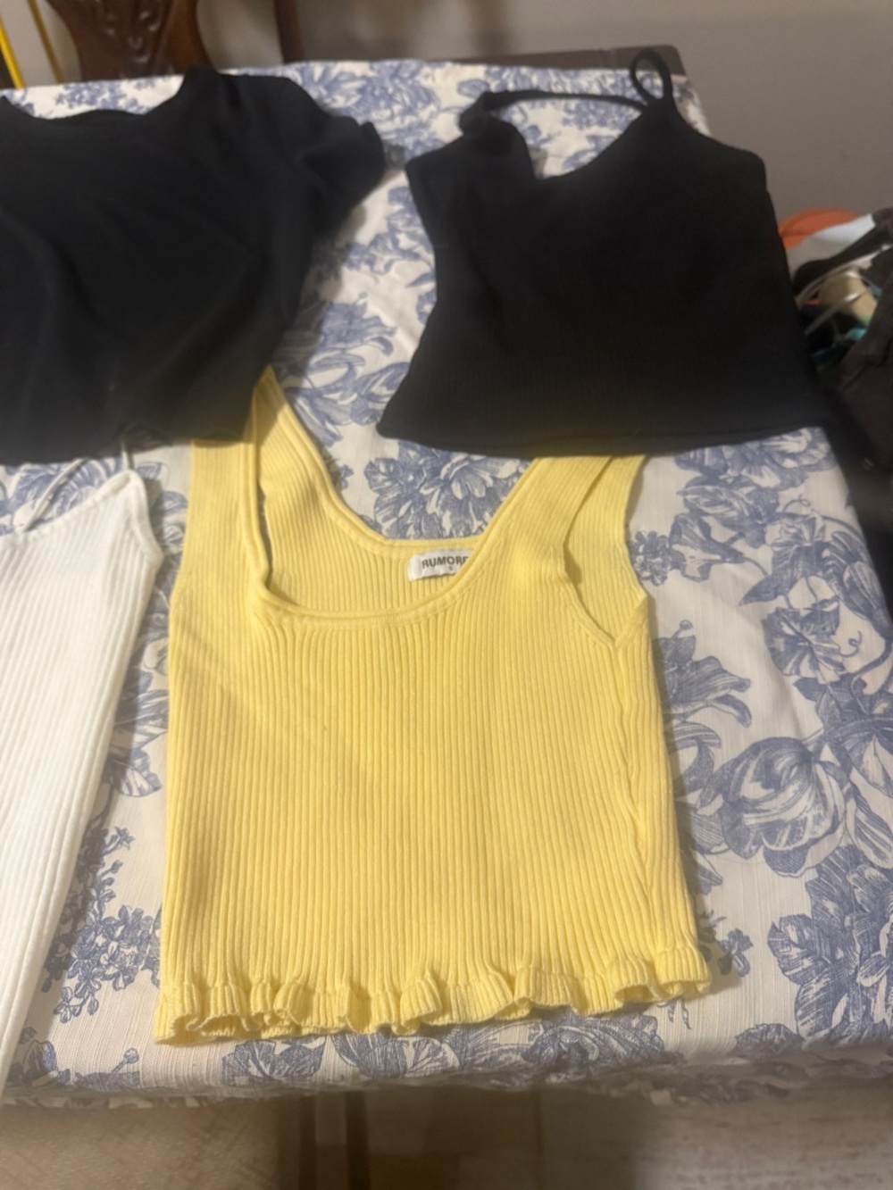 9 shirts—Abercrombie & Fitch Light Pink Crewneck Top - Picture 14 of 16